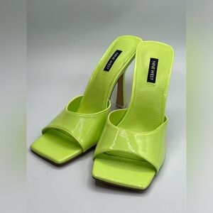 Nine West Aurea 3 heeled sandals sz 9